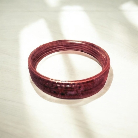 Set of Six Beautiful Vintage Rose Gold Bangle Metal Bracelets - Picture 3 of 4